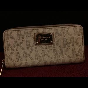 100% Authentic Michael Kors wallet